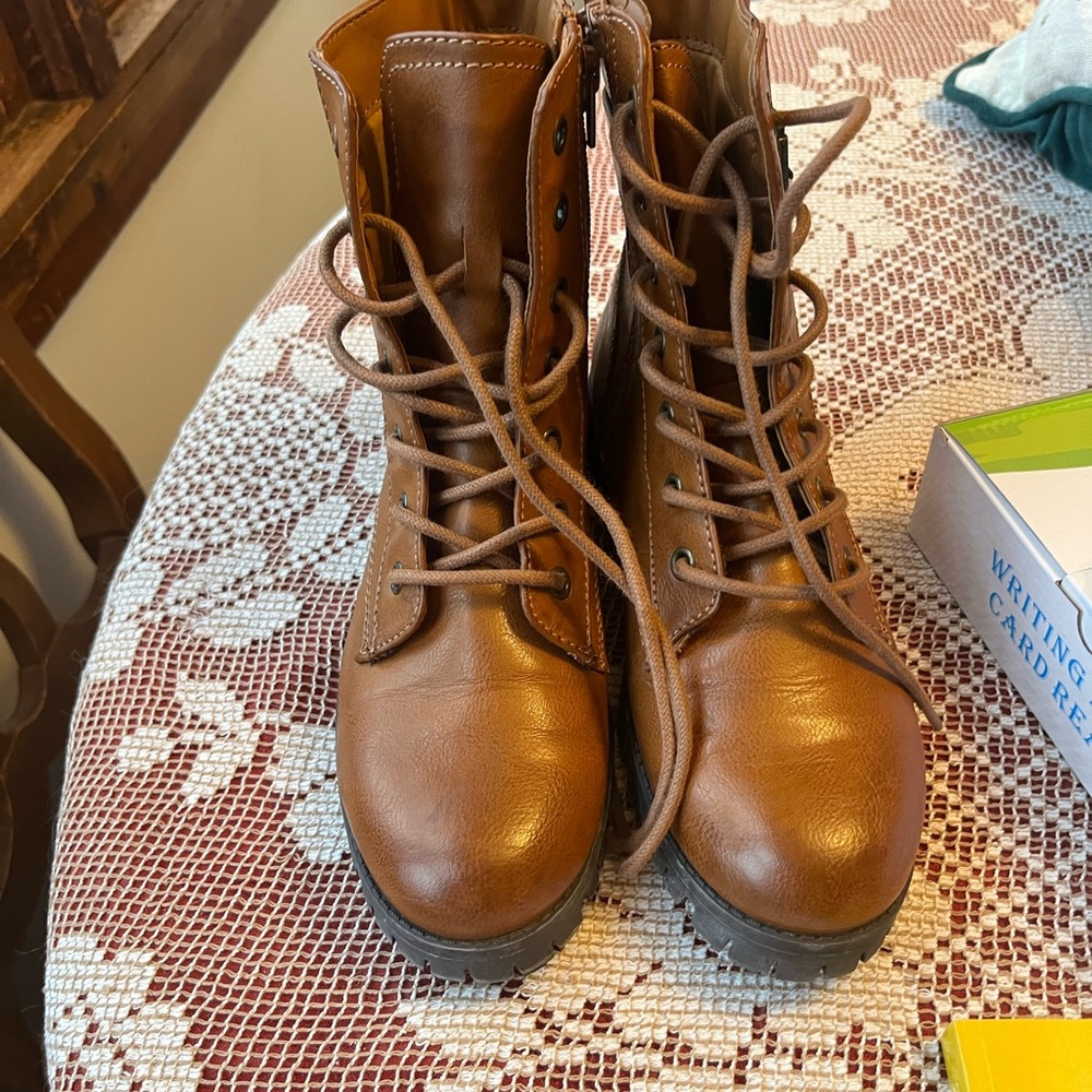 Kohl's Tan Leather Combat Boots